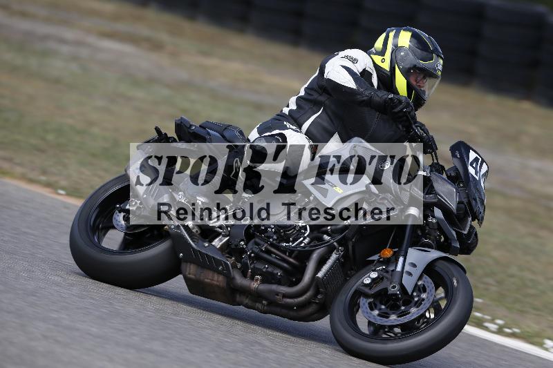 /37 09.08.2026  Pluess Motosport ADR/Freies Fahren/444